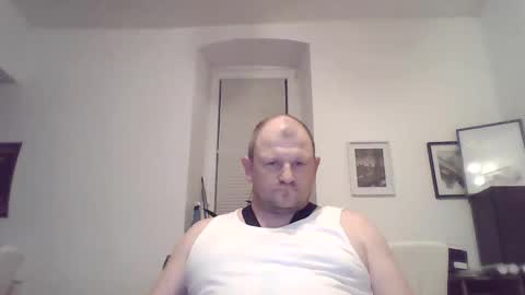 Snapshot of mrhotsex69 chatting on 10.28.25 mrhotsex69 online show from 10.28.25