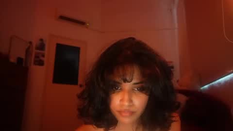 Snapshot of mriea_ chatting on 11.30.25 mriea_ online show from 11.30.25