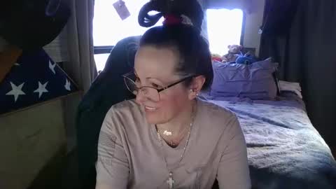 Snapshot of mrjshquinn chatting on 02.25.26 mrjshquinn online show from 02.25.26