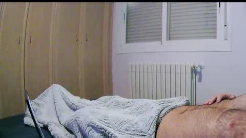 Snapshot of mrkurns chatting on 01.01.25 mrkurns online show from 01.01.25