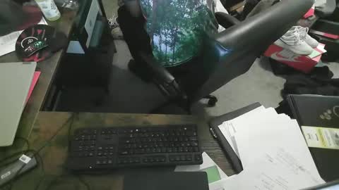 Snapshot of mrman521 chatting on 01.01.25 mrman521 online show from 01.01.25