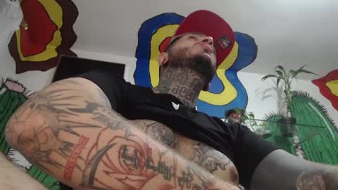 Snapshot of mrmanny__ chatting on 01.10.25 mrmanny__ online show from 01.10.25