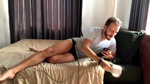 Snapshot of mrmaxiy chatting on 10.17.25 Max online show from 10.17.25