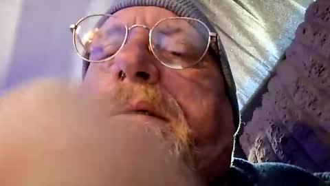 Snapshot of mrnmrsfucks4u chatting on 04.30.26 mrnmrsfucks4u online show from 04.30.26