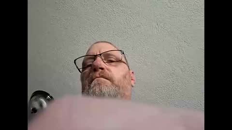 Snapshot of mrnmrsfucks4u chatting on 05.09.26 mrnmrsfucks4u online show from 05.09.26