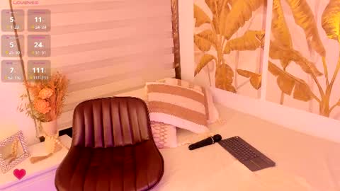 Snapshot of mrs_griseld chatting on 06.23.26 Griseld online show from 06.23.26