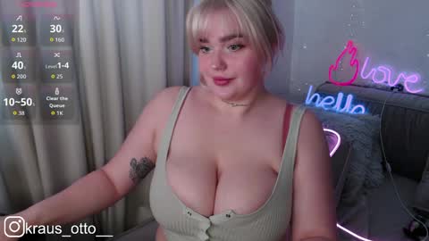 Snapshot of mrs_kitty69 chatting on 03.28.26 mrs kitty69 online show from 03.28.26