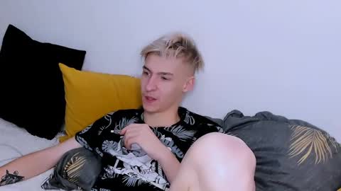 Adam online show from 12.12.24