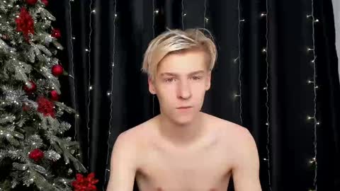 Adam online show from 01.04.25