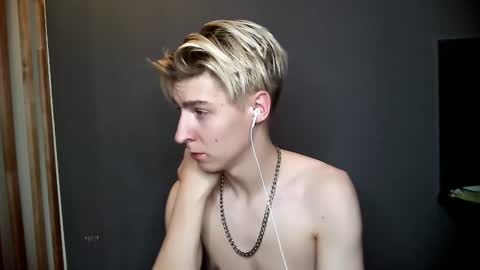 Adam online show from 01.12.25