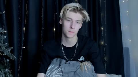 Adam online show from 02.02.25