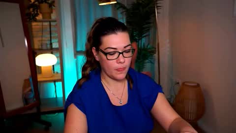 Tamara online show from 12.16.25