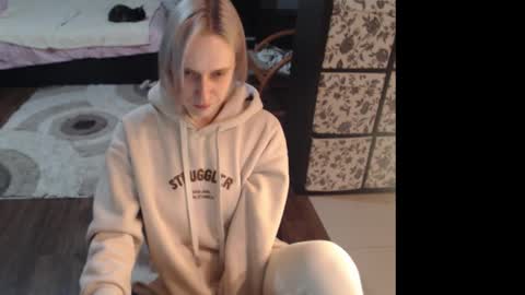 Snapshot of mrsluck chatting on 02.15.26 Sasha online show from 02.15.26