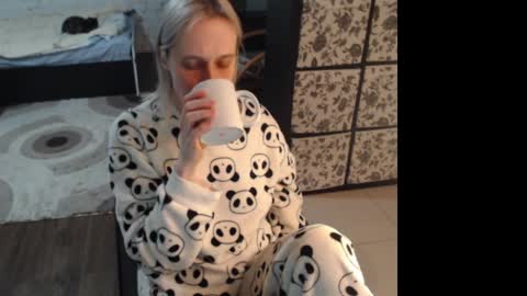 Snapshot of mrsluck chatting on 03.01.26 Sasha online show from 03.01.26