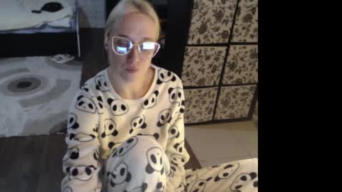 Sasha online show from 04.23.26