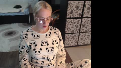 Sasha online show from 04.28.26
