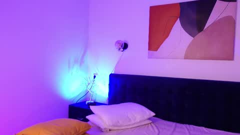 Molly online show from 02.20.25