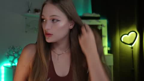 Snapshot of mrstenderbeast chatting on 12.14.25 YOUR OWNER online show from 12.14.25