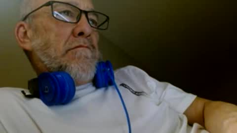 Snapshot of mrtease5 chatting on 03.19.26 mrtease5 online show from 03.19.26