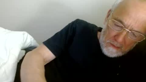 Snapshot of mrtease5 chatting on 04.16.26 mrtease5 online show from 04.16.26
