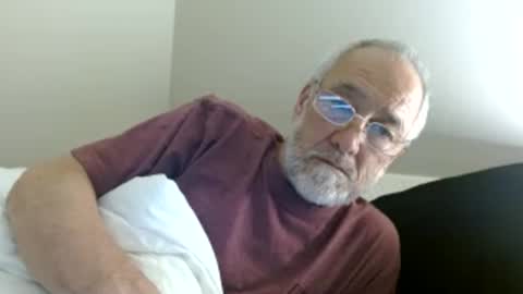 Snapshot of mrtease5 chatting on 04.20.26 mrtease5 online show from 04.20.26