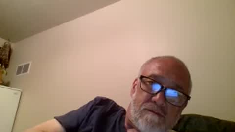 Snapshot of mrtease5 chatting on 04.29.26 mrtease5 online show from 04.29.26