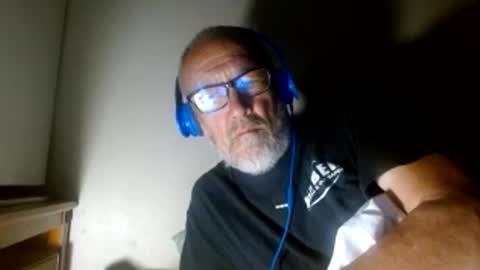 Snapshot of mrtease5 chatting on 05.10.26 mrtease5 online show from 05.10.26