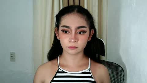 Lella online show from 04.21.26