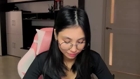 Snapshot of ms_emily_ chatting on 09.25.25 ms_emily_ online show from 09.25.25