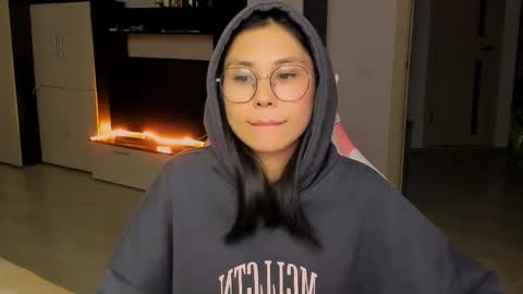 Snapshot of ms_emily_ chatting on 09.30.25 ms_emily_ online show from 09.30.25