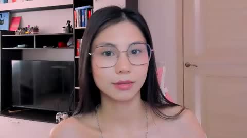 ms_emily_ online show from 06.11.26