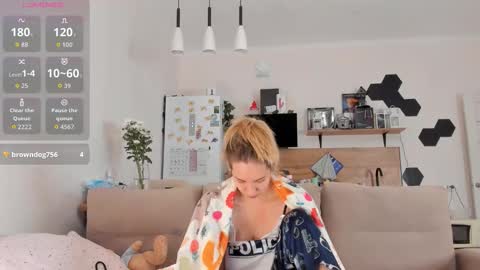 Ms ForYOU online show from 10.11.25