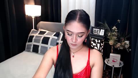 Snapshot of ms_grey4u chatting on 11.02.25 Ash online show from 11.02.25