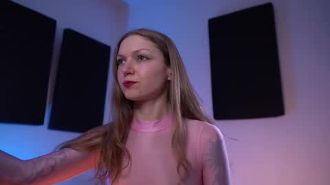 Snapshot of ms_lorelei chatting on 01.11.26 Lore online show from 01.11.26