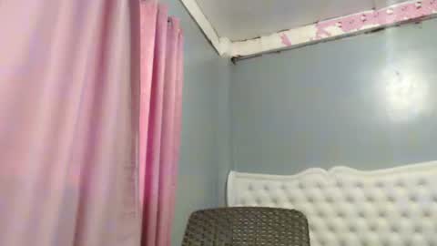 Snapshot of mscherry_ chatting on 11.08.25 mscherry_ online show from 11.08.25