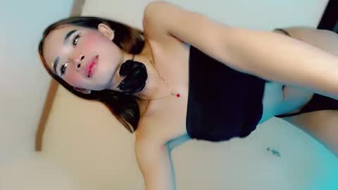 mscherry_ online show from 06.06.26