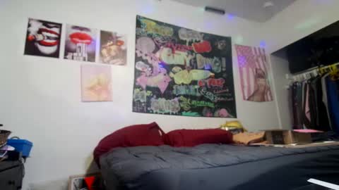 Snapshot of mscuntyluxxe chatting on 09.10.25 Cunty Luxxe online show from 09.10.25