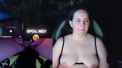 MsGamerGirl69 online show from 04.30.26
