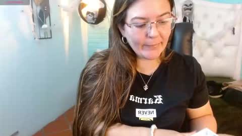 Jossie online show from 10.26.25