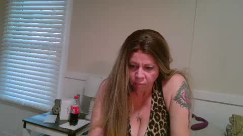 Snapshot of mskinkster615 chatting on 06.12.26 mskinkster online show from 06.12.26