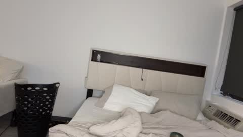 Snapshot of mskitty000 chatting on 12.19.25 mskitty000 online show from 12.19.25