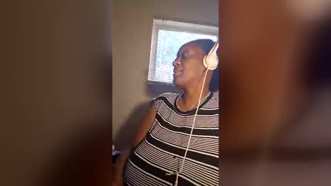 Snapshot of msmechocolate chatting on 07.18.26 msmechocolate online show from 07.18.26