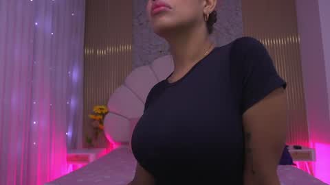 Snapshot of mssburbuja chatting on 07.31.26 Manuela online show from 07.31.26