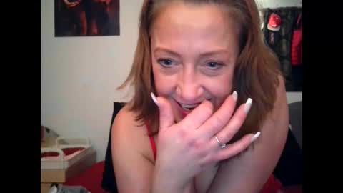 mswhitney618 online show from 12.19.25