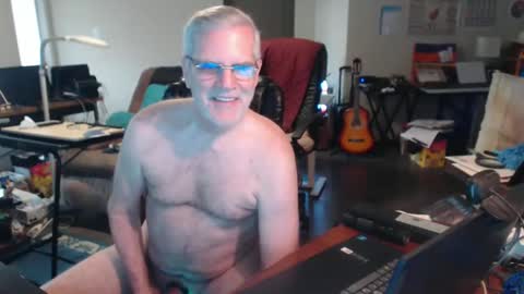 Snapshot of mt2much chatting on 02.27.25 mt2much online show from 02.27.25