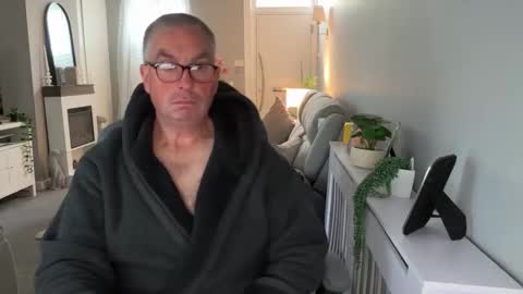 Snapshot of mtb1697 chatting on 09.17.25 mtb1697 online show from 09.17.25