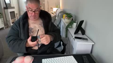 Snapshot of mtb1697 chatting on 09.19.25 mtb1697 online show from 09.19.25