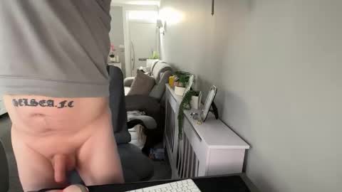 Snapshot of mtb1697 chatting on 10.21.25 mtb1697 online show from 10.21.25