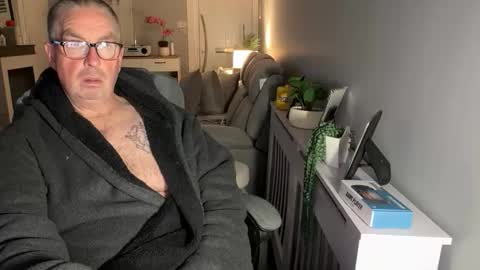 Snapshot of mtb1697 chatting on 11.23.25 mtb1697 online show from 11.23.25