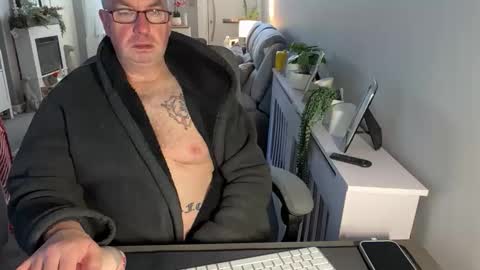 Snapshot of mtb1697 chatting on 12.20.25 mtb1697 online show from 12.20.25